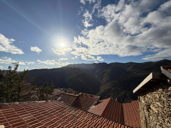 quadrivano in vendita a Triora