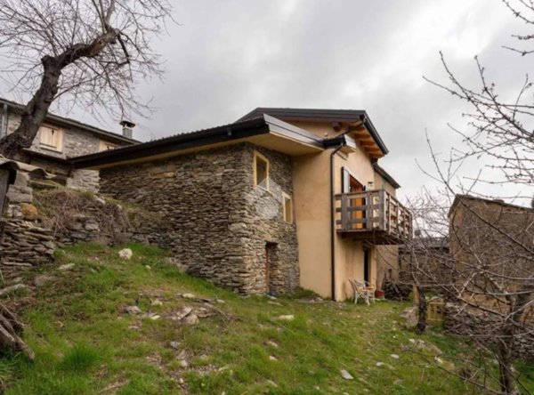 casa indipendente in vendita a Triora
