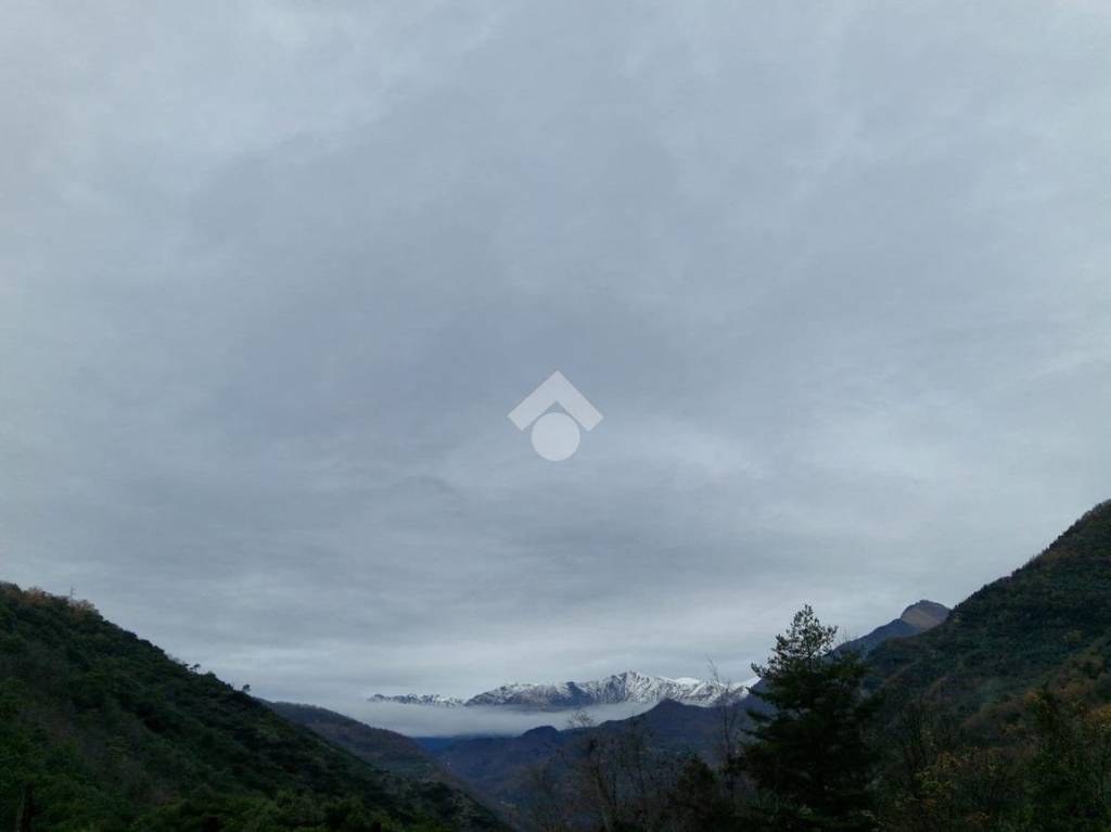 casa indipendente in vendita a Triora