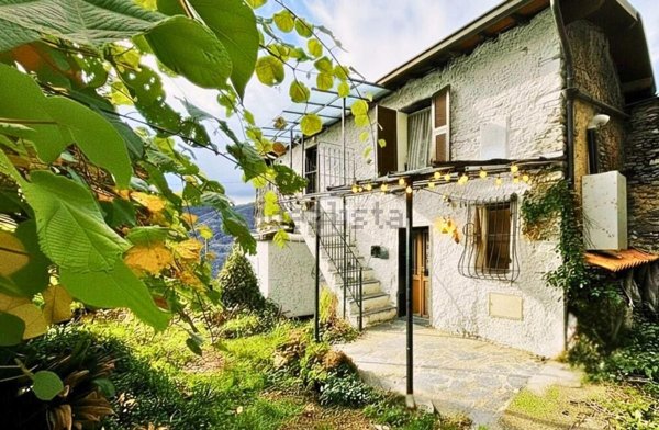 casa indipendente in vendita a Triora