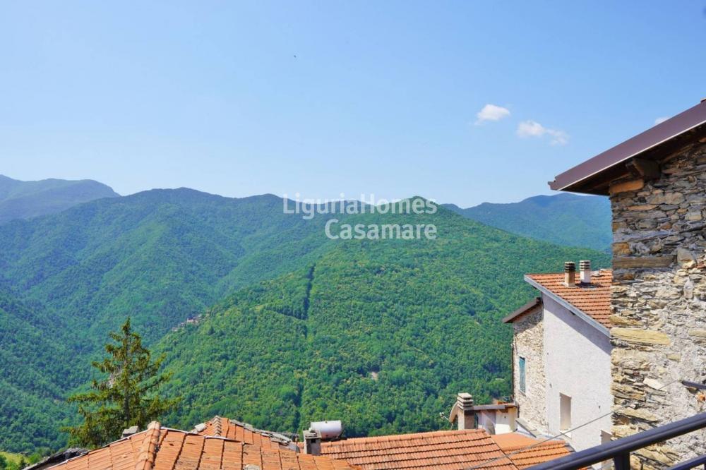 casa indipendente in vendita a Triora