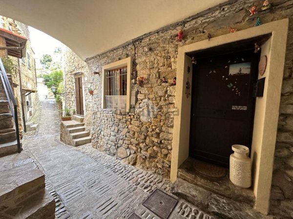 appartamento in vendita a Vallebona