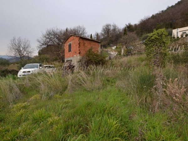 casa indipendente in vendita a Vallebona
