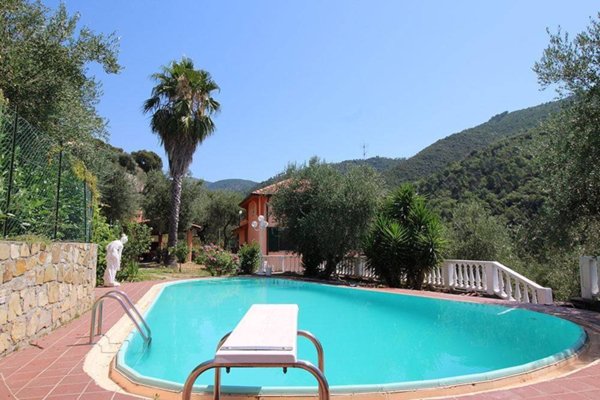 casa indipendente in vendita a Vallebona