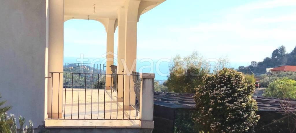 casa indipendente in vendita a Vallebona