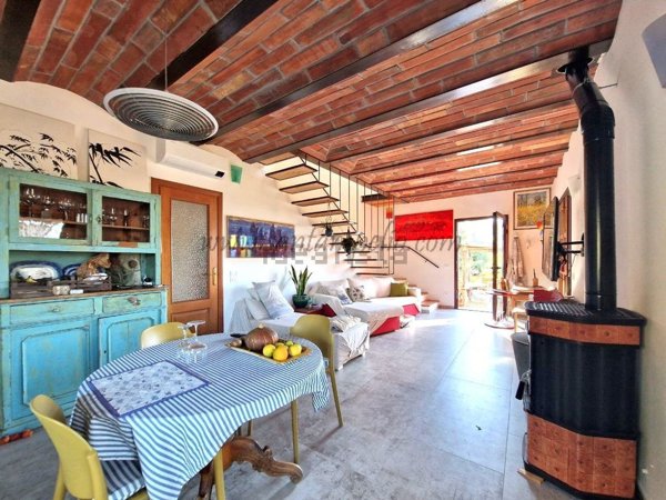 casa indipendente in vendita a Vallebona