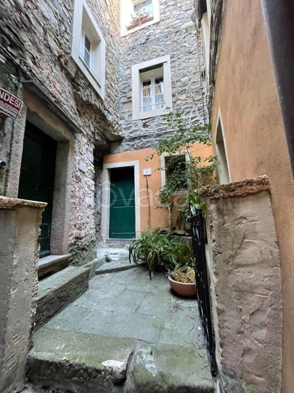 casa indipendente in vendita a Vallebona