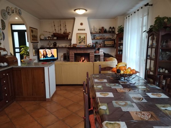 casa indipendente in vendita a Vallebona