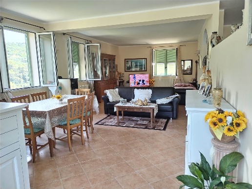 casa indipendente in vendita a Vallebona