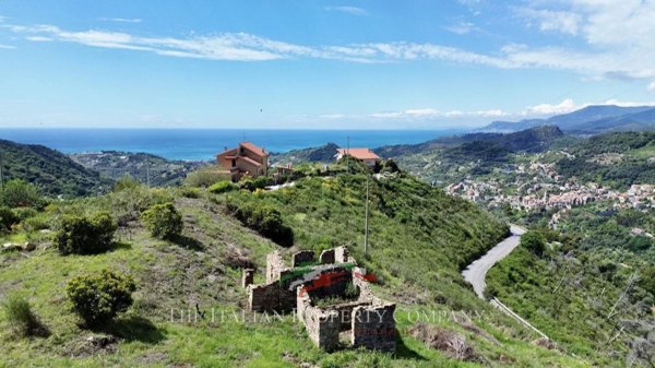 casa indipendente in vendita a Vallebona