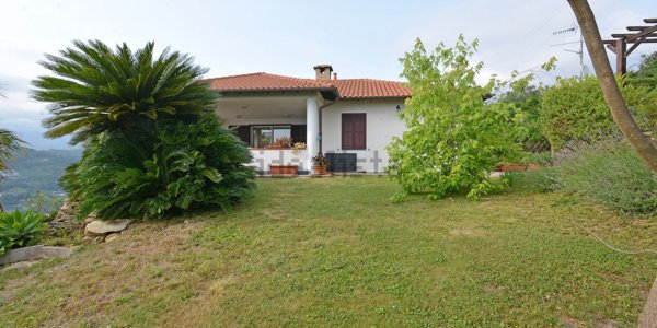 casa indipendente in vendita a Vallebona