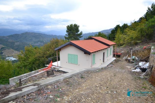 casa indipendente in vendita a Vallebona