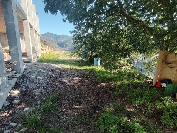 casa indipendente in vendita a Vallebona