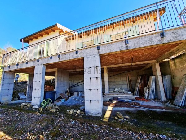 casa indipendente in vendita a Vallebona