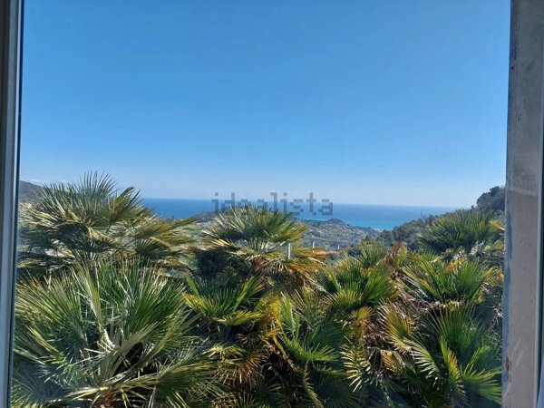 casa indipendente in vendita a Vallebona