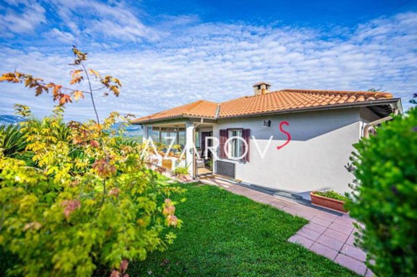 casa indipendente in vendita a Vallebona