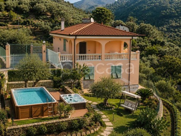 casa indipendente in vendita a Vallebona