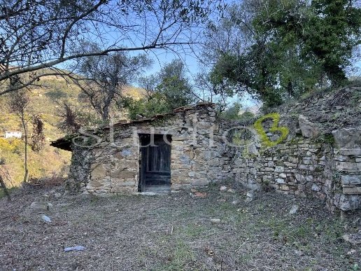 casale in vendita a Vallebona