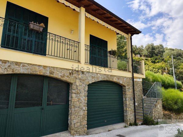 casa indipendente in vendita a Vallebona