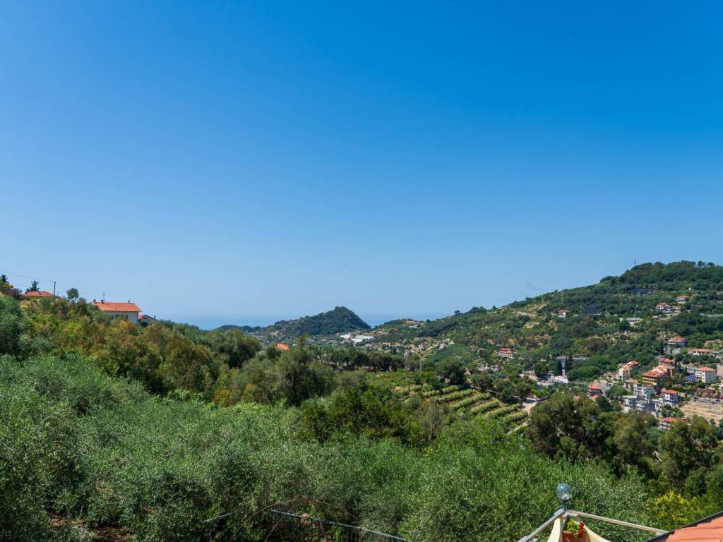 casa indipendente in vendita a Vallebona