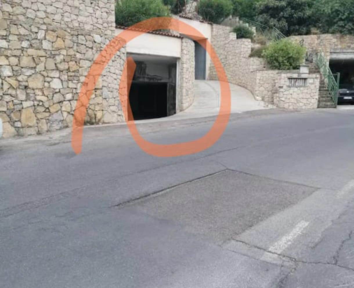 box auto in vendita a Vallebona