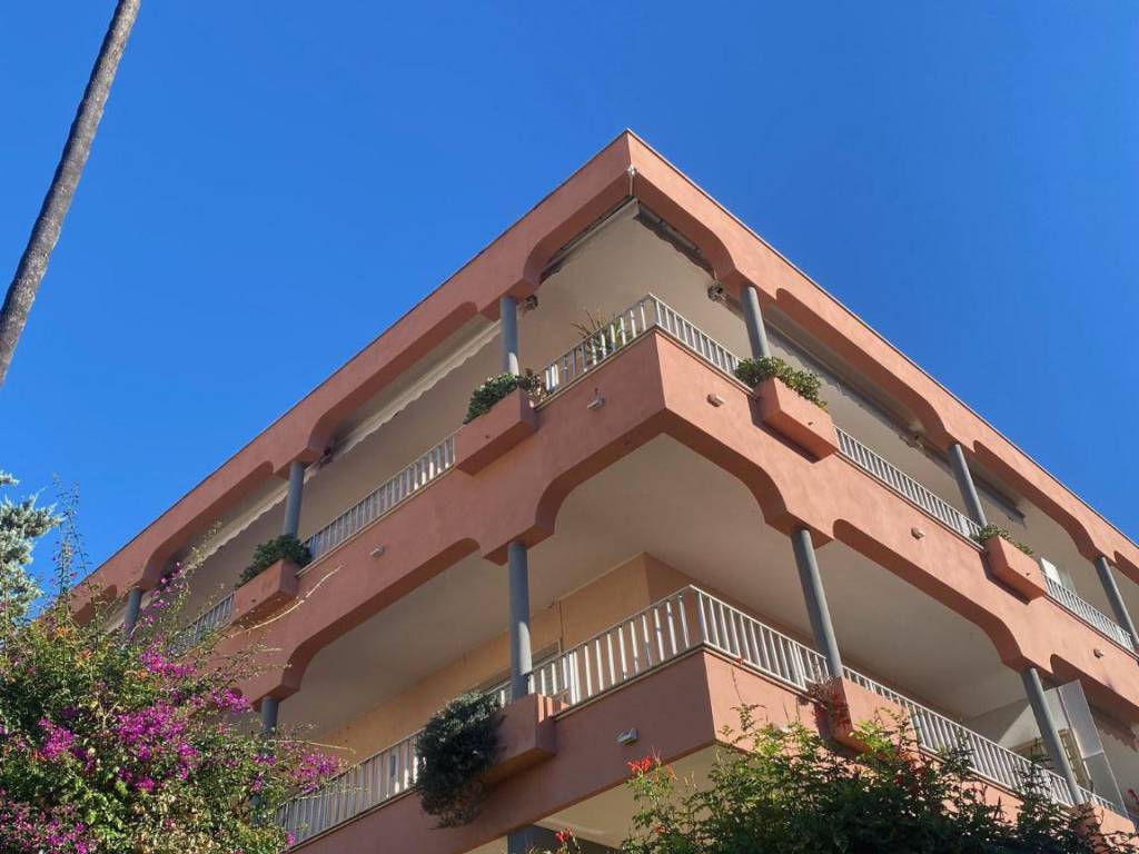 appartamento in vendita a Vallecrosia