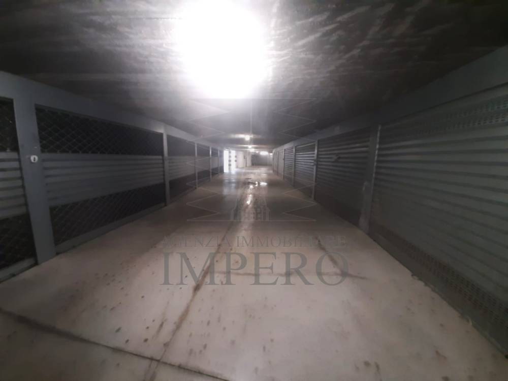 locale di sgombero in vendita a Vallecrosia