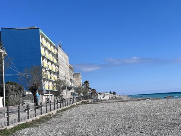 appartamento in vendita a Vallecrosia