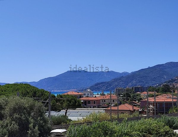 appartamento in vendita a Vallecrosia