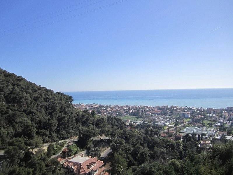 appartamento in vendita a Vallecrosia