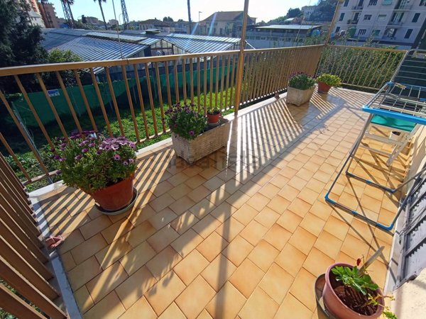 casa indipendente in vendita a Vallecrosia