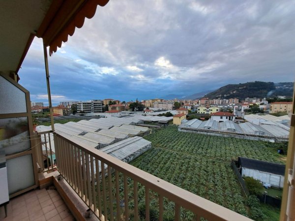 appartamento in vendita a Vallecrosia