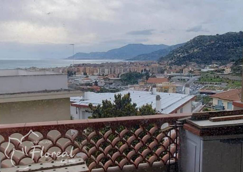 appartamento in vendita a Vallecrosia