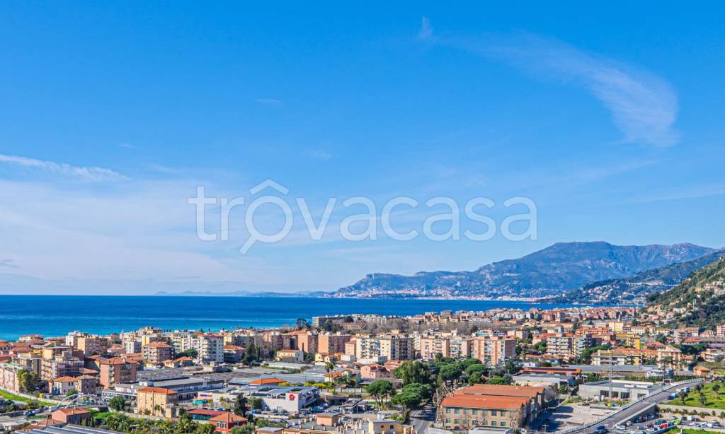 casa indipendente in vendita a Vallecrosia