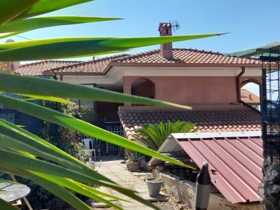 casa indipendente in vendita a Vallecrosia