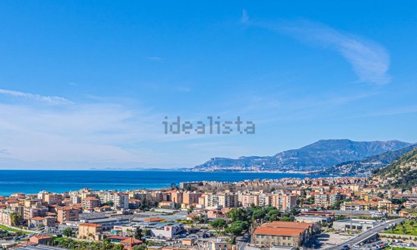 casa indipendente in vendita a Vallecrosia