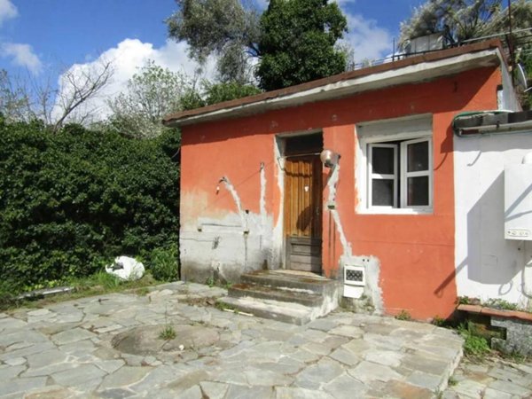 casa indipendente in vendita a Vallecrosia in zona Vallecrosia Alta