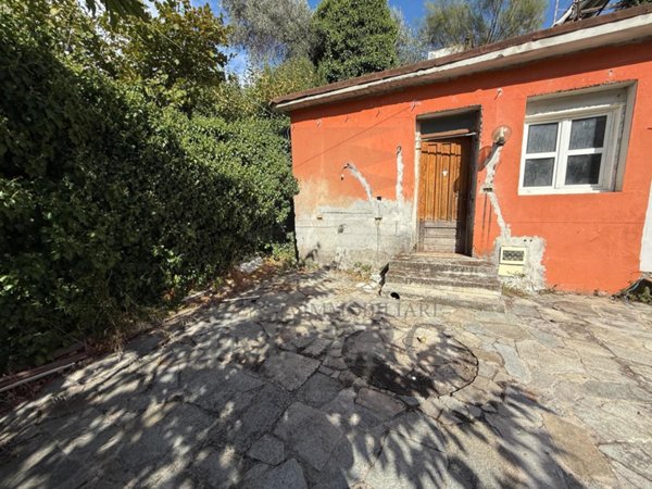 casa indipendente in vendita a Vallecrosia