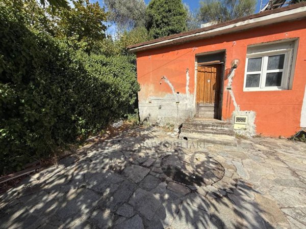 casa indipendente in vendita a Vallecrosia