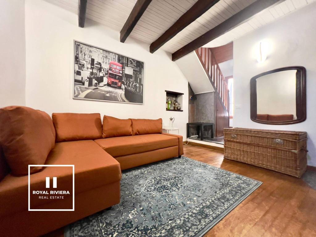 appartamento in vendita a Vallecrosia in zona Vallecrosia Alta