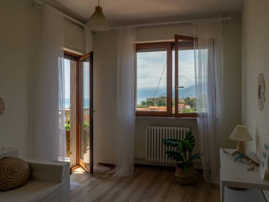 appartamento in vendita a Vallecrosia