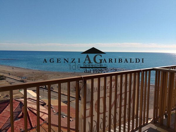 appartamento in vendita a Vallecrosia