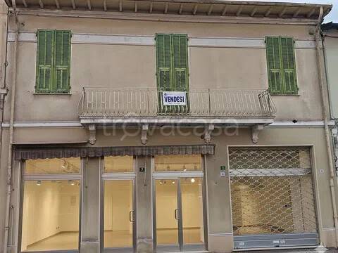 negozio in vendita a Vallecrosia