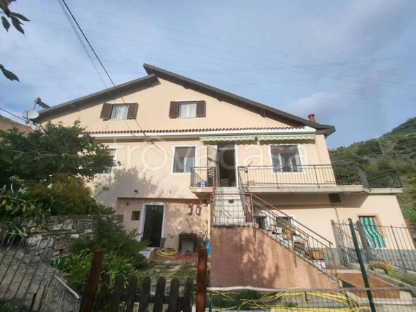 casa indipendente in vendita a Vallecrosia