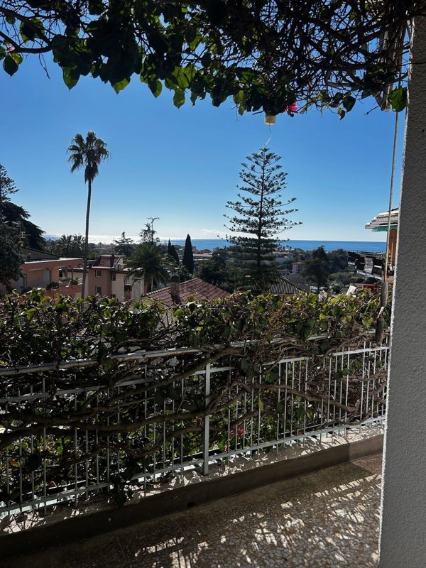 casa indipendente in vendita a Vallecrosia