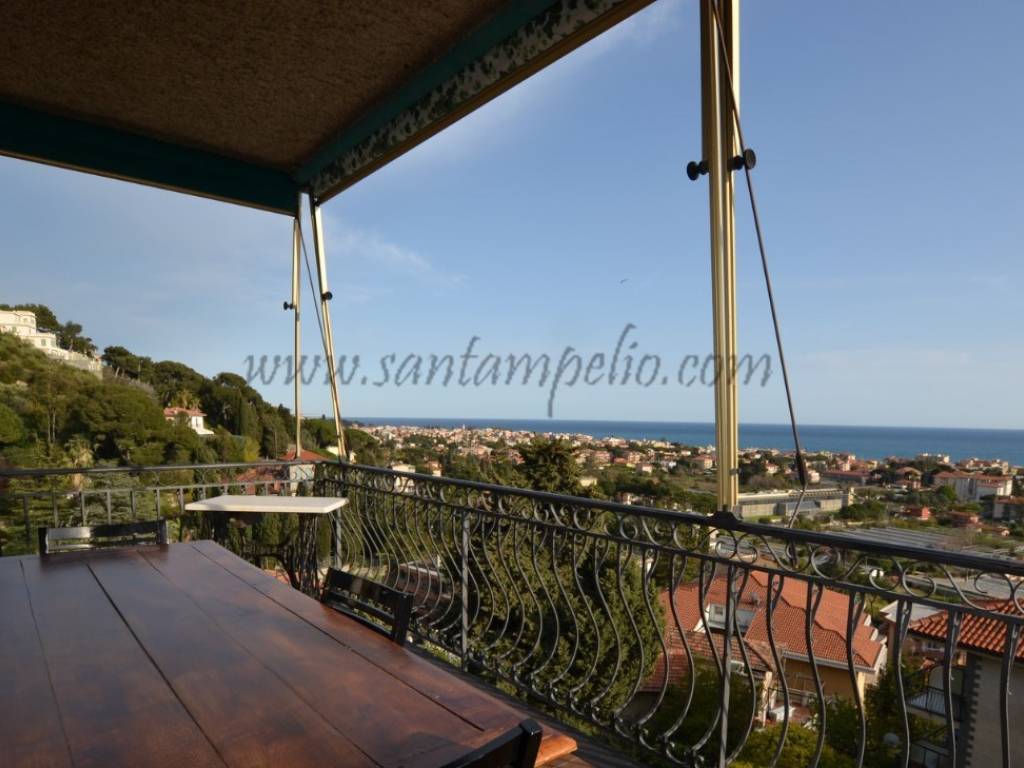 appartamento in vendita a Vallecrosia