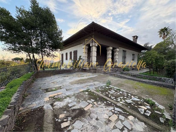 casa indipendente in vendita a Vallecrosia