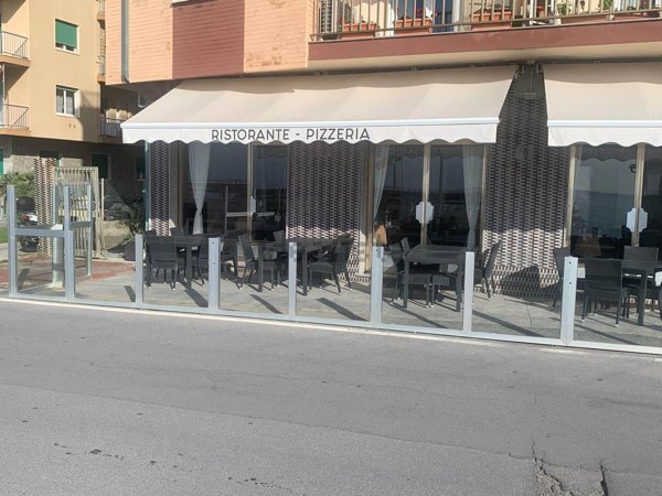 negozio in vendita a Vallecrosia