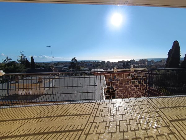 appartamento in vendita a Vallecrosia