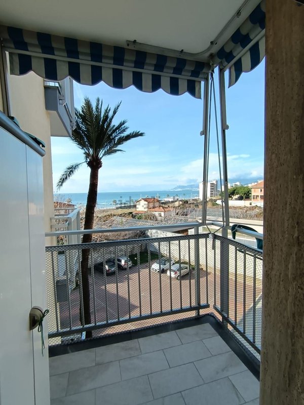 appartamento in vendita a Vallecrosia